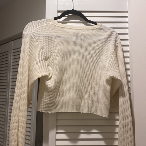 LF- Furst Of A Kind: Women's Long Sleeve Knit Crop Tee Ivory Rose - Picture 8 of 8